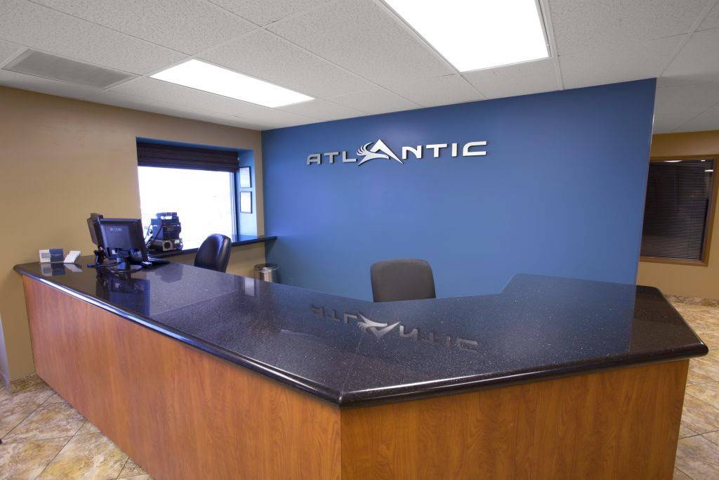 Atlantic Aviation BFL | 1550 Skyway Dr, Bakersfield, CA 93308, USA | Phone: (661) 391-4900