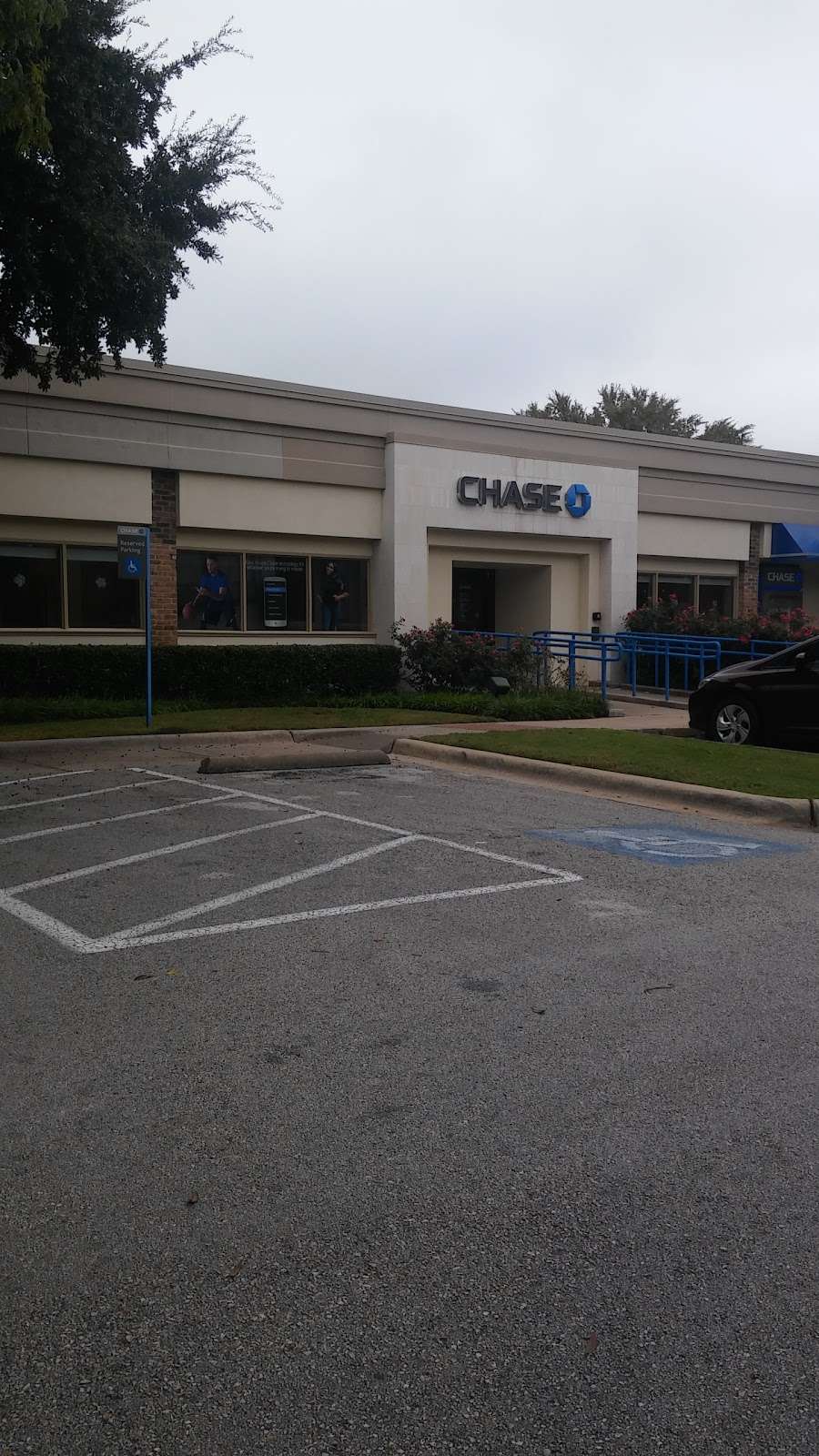 Chase Bank | 14250 Marsh Ln, Addison, TX 75001, USA | Phone: (972) 488-0066