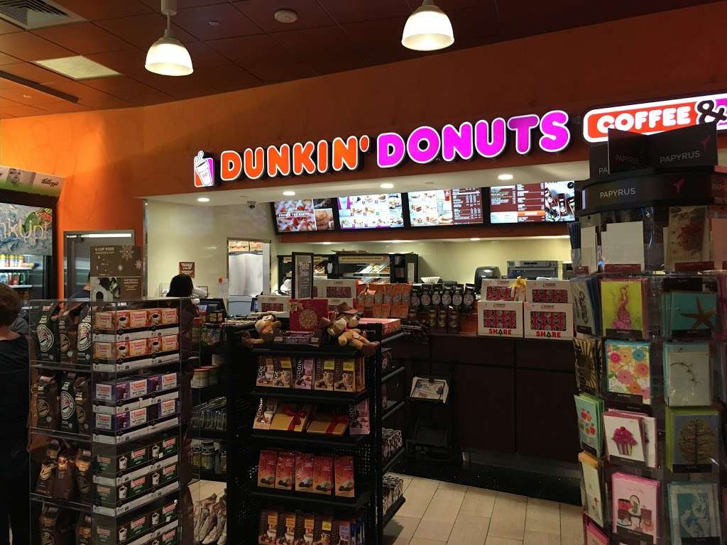 Dunkin | 3200 E Airfield Dr, Dallas, TX 75261, USA | Phone: (972) 574-4616