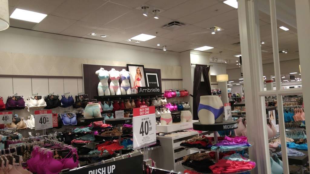 JCPenney | 6200 Grandview Pkwy, Davenport, FL 33837, USA | Phone: (863) 424-7137