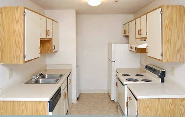 Ashley Village Apartments | 2272 Sunshine Pl, Columbus, OH 43232, USA | Phone: (614) 864-0022