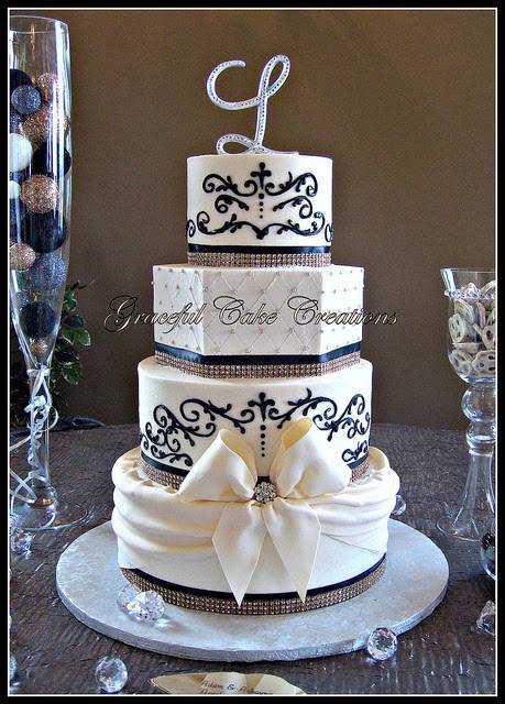 Graceful Cake Creations | 330 S Gilbert Rd #15, Mesa, AZ 85204, USA | Phone: (480) 464-2728