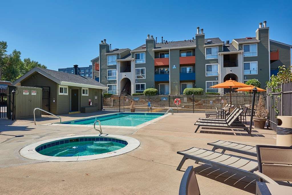 Sloans Lake Apartments | 6792 W 19th Pl, Lakewood, CO 80214, USA | Phone: (303) 238-4100