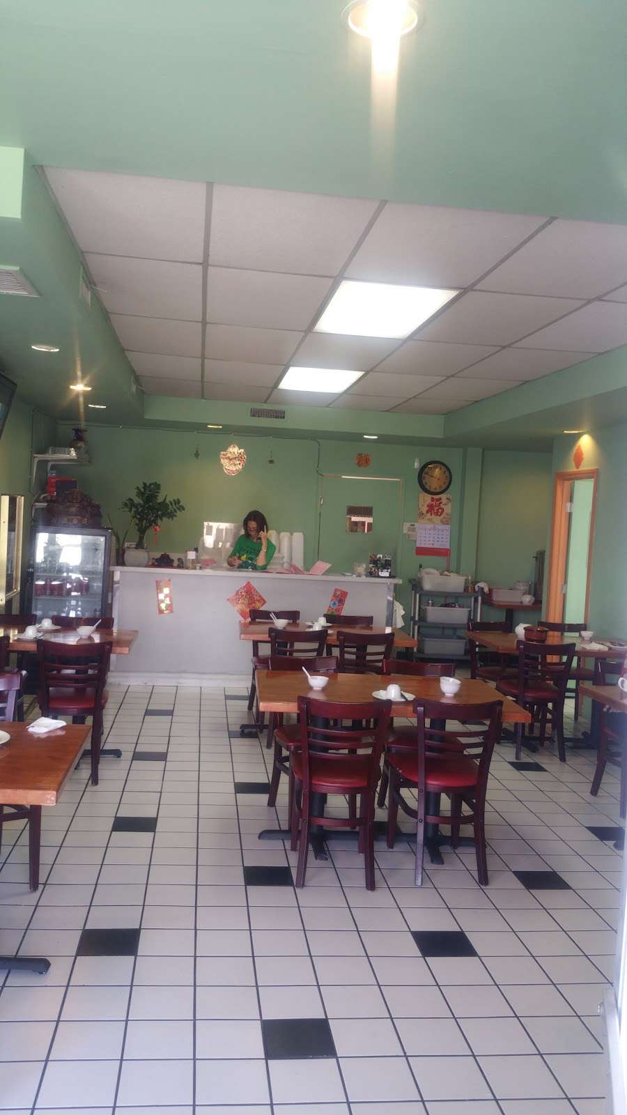 Paulines Chinese Kitchen | 15852 Halliburton Rd, Hacienda Heights, CA 91745 | Phone: (626) 333-1733