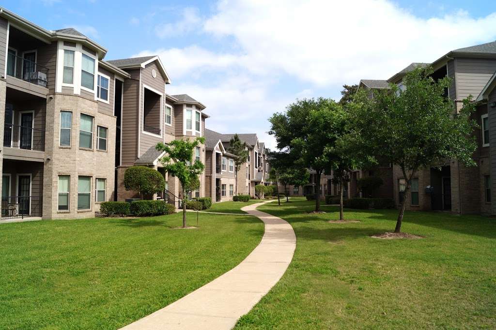 Windsor Cypress Apartments | 12035 Huffmeister Rd, Cypress, TX 77429, USA | Phone: (832) 237-0600