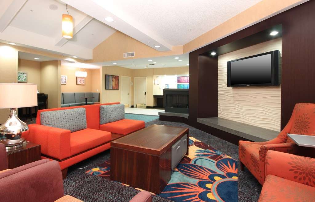 Residence Inn by Marriott West Palm Beach | 2461 Metrocentre Blvd, West Palm Beach, FL 33407, USA | Phone: (561) 687-4747