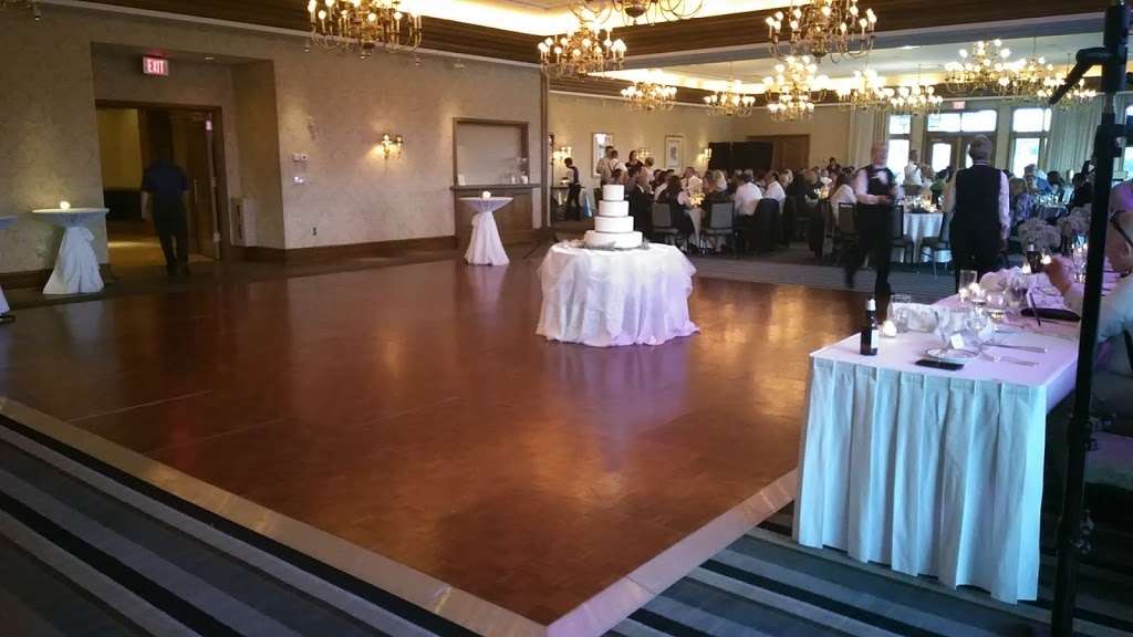 Boulder Ridge Country Club | 350 Boulder Dr, Lake in the Hills, IL 60156, USA | Phone: (847) 854-3010