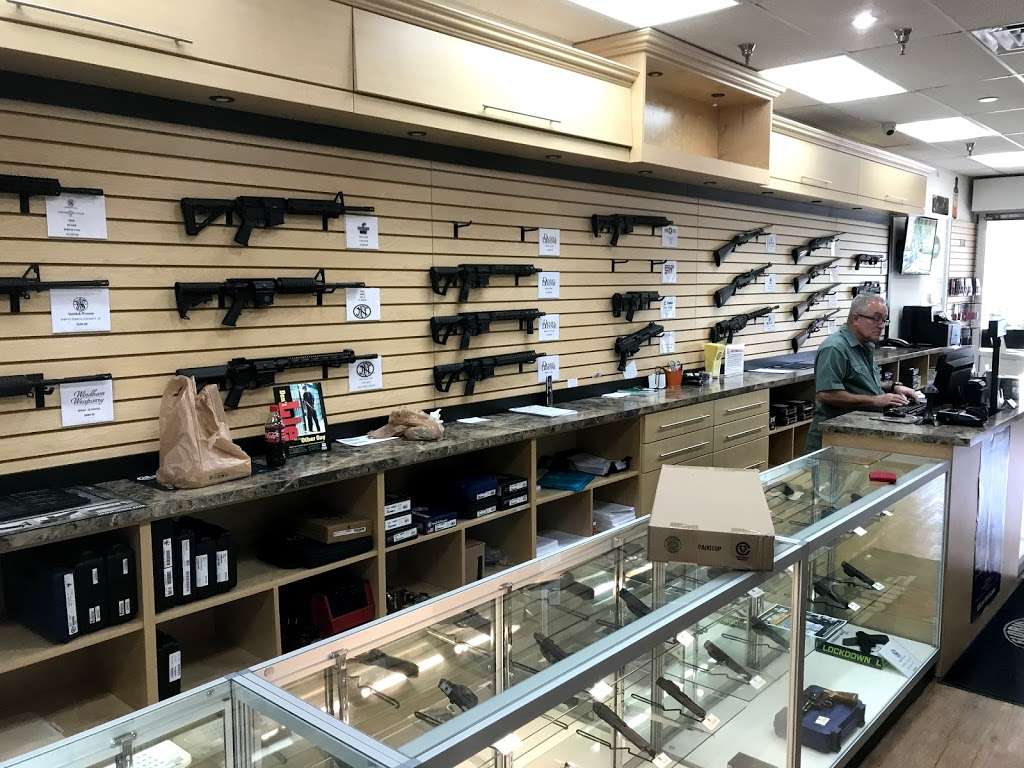 Florida Gun Center | 4841 Volunteer Rd, Davie, FL 33330 | Phone: (954) 533-3740