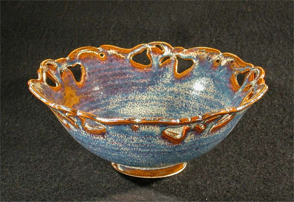 Joyce Inderbitzin Pottery | 19 W Bridge St, New Hope, PA 18938, USA | Phone: (215) 493-5689