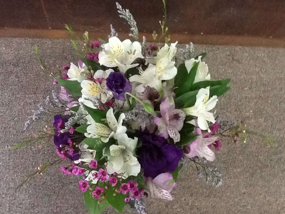 Artistry Florals | 18509 Statesville Rd B2, Cornelius, NC 28031, USA | Phone: (704) 892-9010