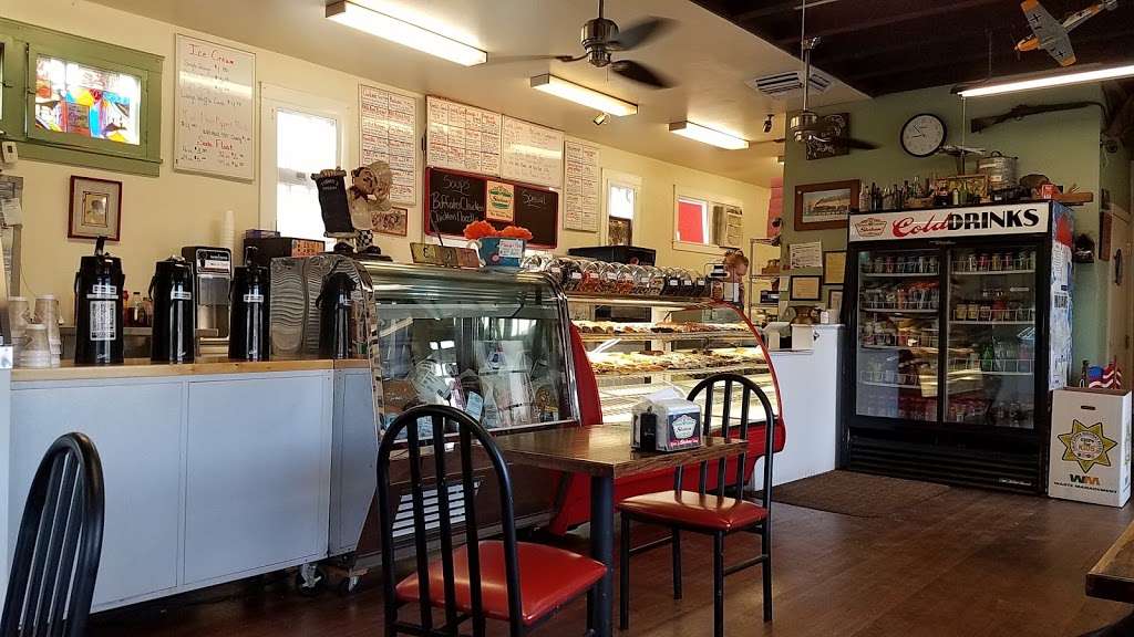 Stoken Donuts & Deli | 2320 Belshaw St, Mojave, CA 93501, USA | Phone: (661) 824-2599