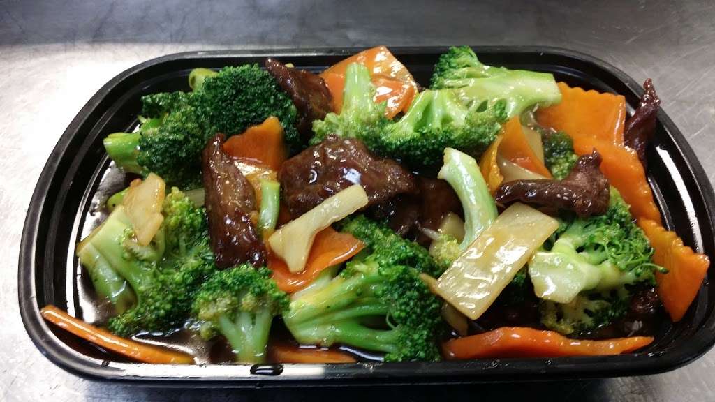 Asian Cuisine Express | 3823 W 31st St, Chicago, IL 60623, USA | Phone: (773) 847-4883