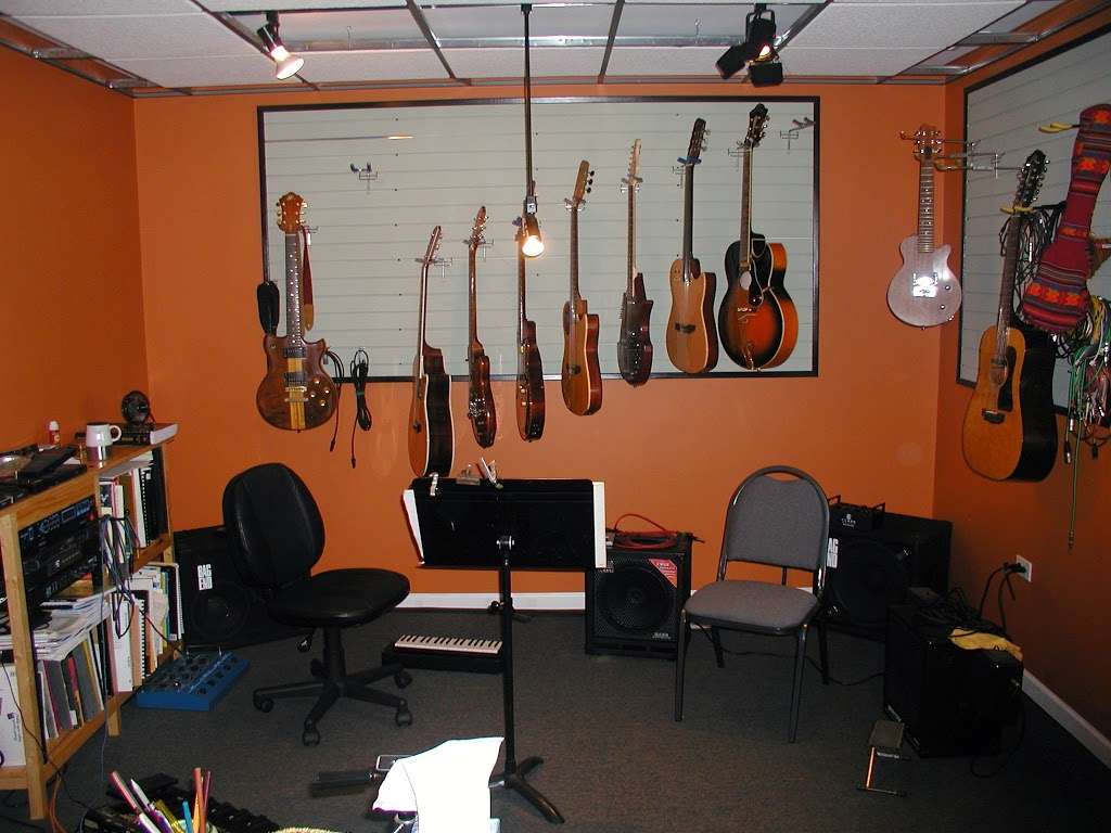 Music Workshop | 1250 S Lake St, Mundelein, IL 60060, USA | Phone: (847) 566-6280