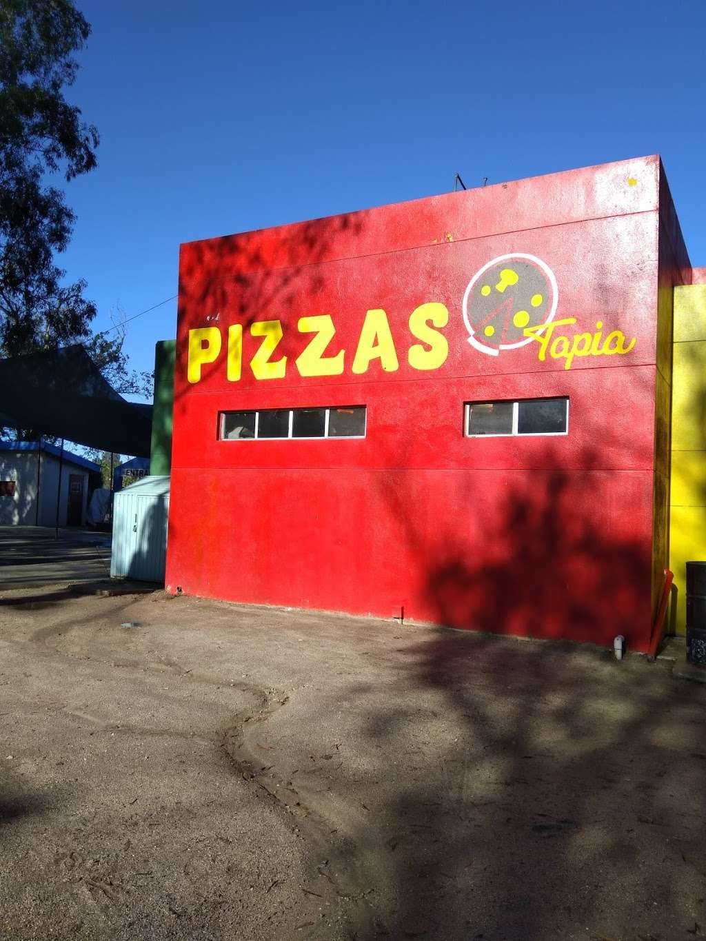 Pizzas Tapia | Tijuana, Baja California, Mexico