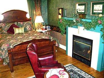 Hillcrest Inn | 540 Storle Ave, Burlington, WI 53105 | Phone: (262) 763-4706