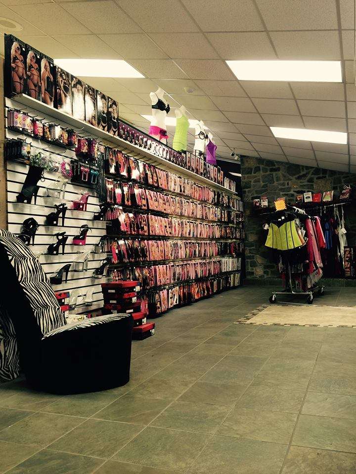 Adult Shop 61 | 1426 PA-61, Pottsville, PA 17901, USA | Phone: (570) 385-7399