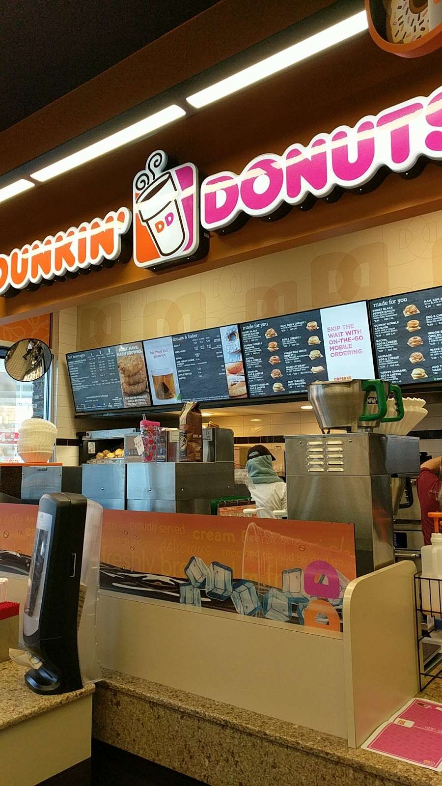 Dunkin | 1783 Old Louisquisset Pike, Lincoln, RI 02865 | Phone: (401) 642-5653