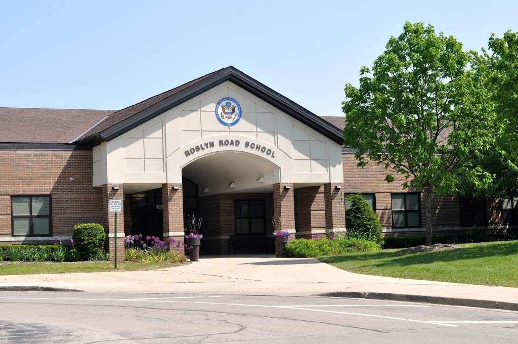 Roslyn Road Elementary School | 224 W Roslyn Rd, Barrington, IL 60010, USA | Phone: (847) 381-4148