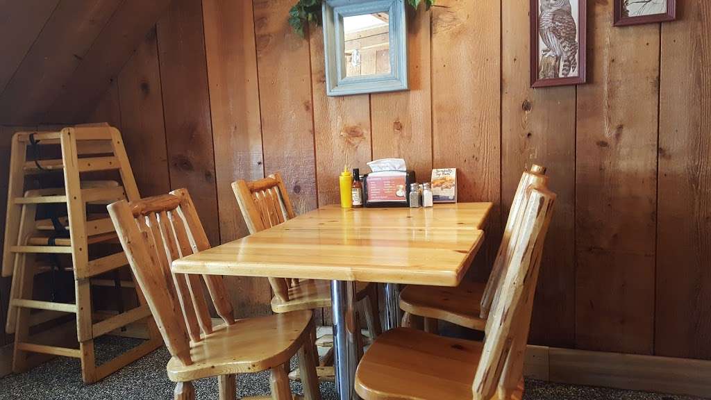 Gingerich Dutch Pantry | 118 Broadway St, Jamesport, MO 64648, USA | Phone: (660) 684-6212