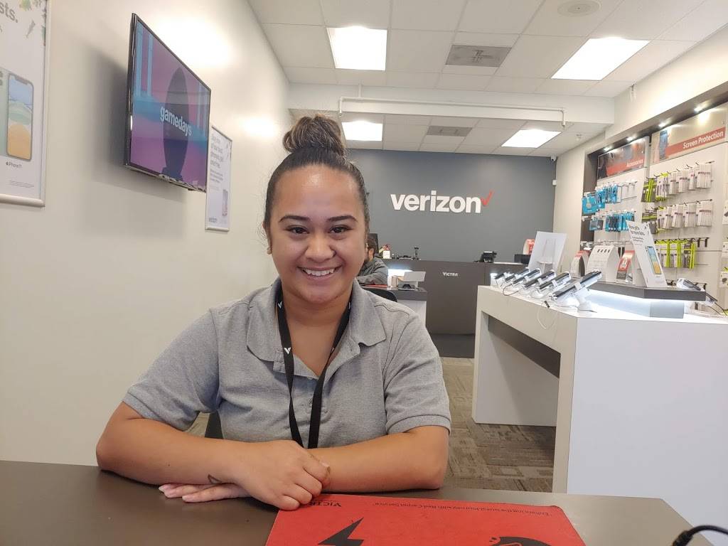 Verizon Authorized Retailer – Victra | 1620 N School St Suite C-3B, Honolulu, HI 96817, USA | Phone: (808) 427-4720