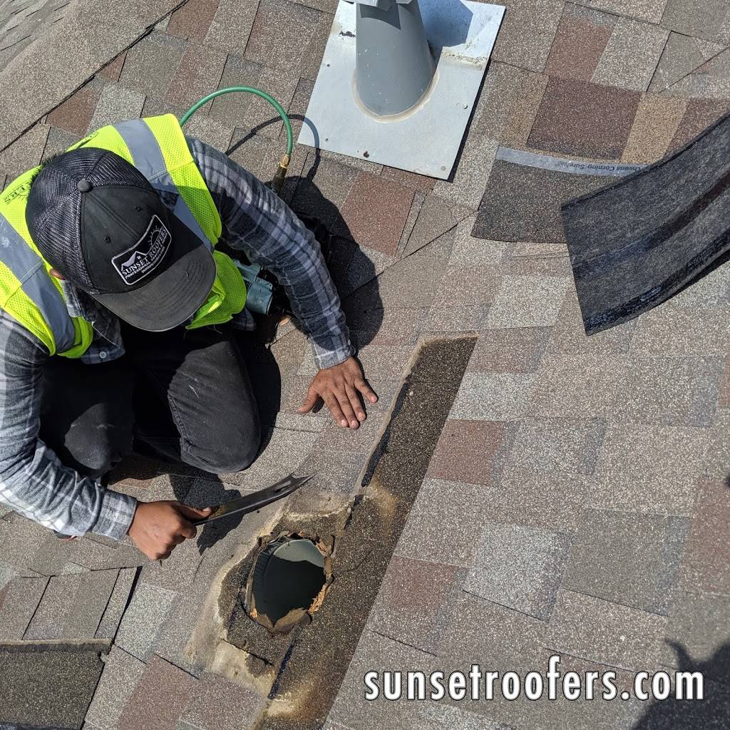 Sunset Roofers | 1701 Jacaman Road Suite RB6-A, Laredo, TX 78041, USA | Phone: (956) 307-6123