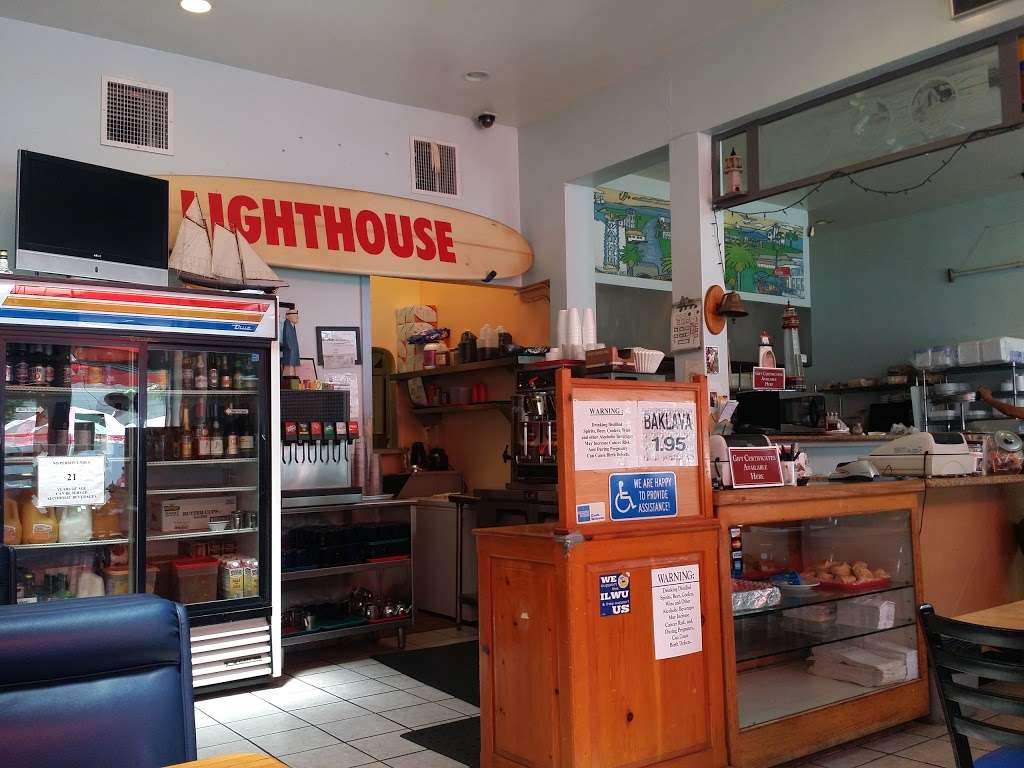 Lighthouse Cafe | 508 W 39th St, San Pedro, CA 90731, USA | Phone: (310) 548-3354