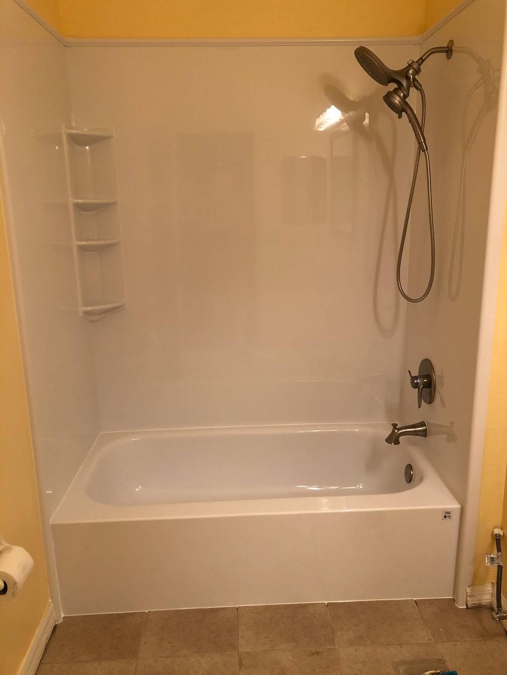 Bath Fitter | 7655 Currency Dr, Orlando, FL 32809, USA | Phone: (407) 530-3436