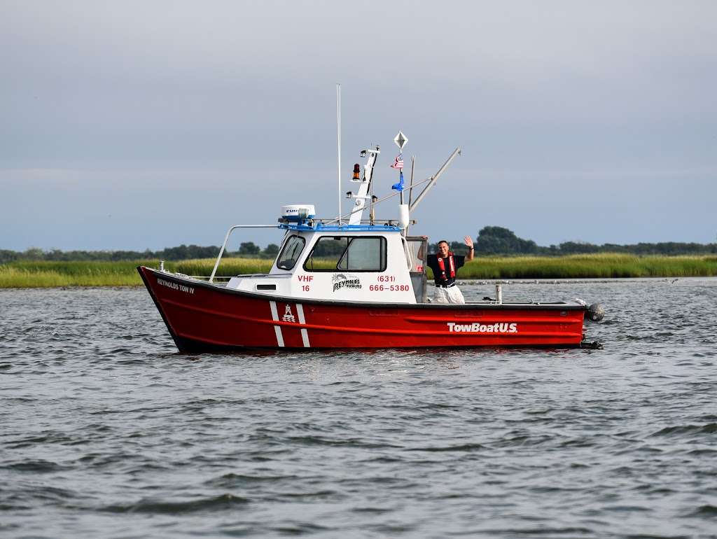 Reynolds TowBoatUS - Bay Shore - Fire Island - Short Beach | 121 Maple Ave Unit 2, Bay Shore, NY 11706, USA | Phone: (631) 666-5380