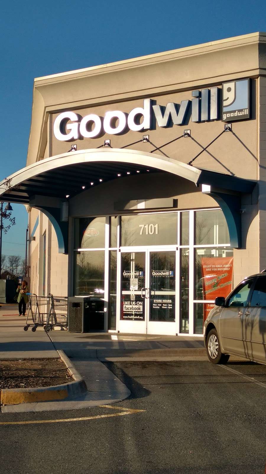 Rappahannock Goodwill Industries:- Harrison Crossing Store | 7101 Harrison Rd, Fredericksburg, VA 22407, USA | Phone: (540) 693-2693