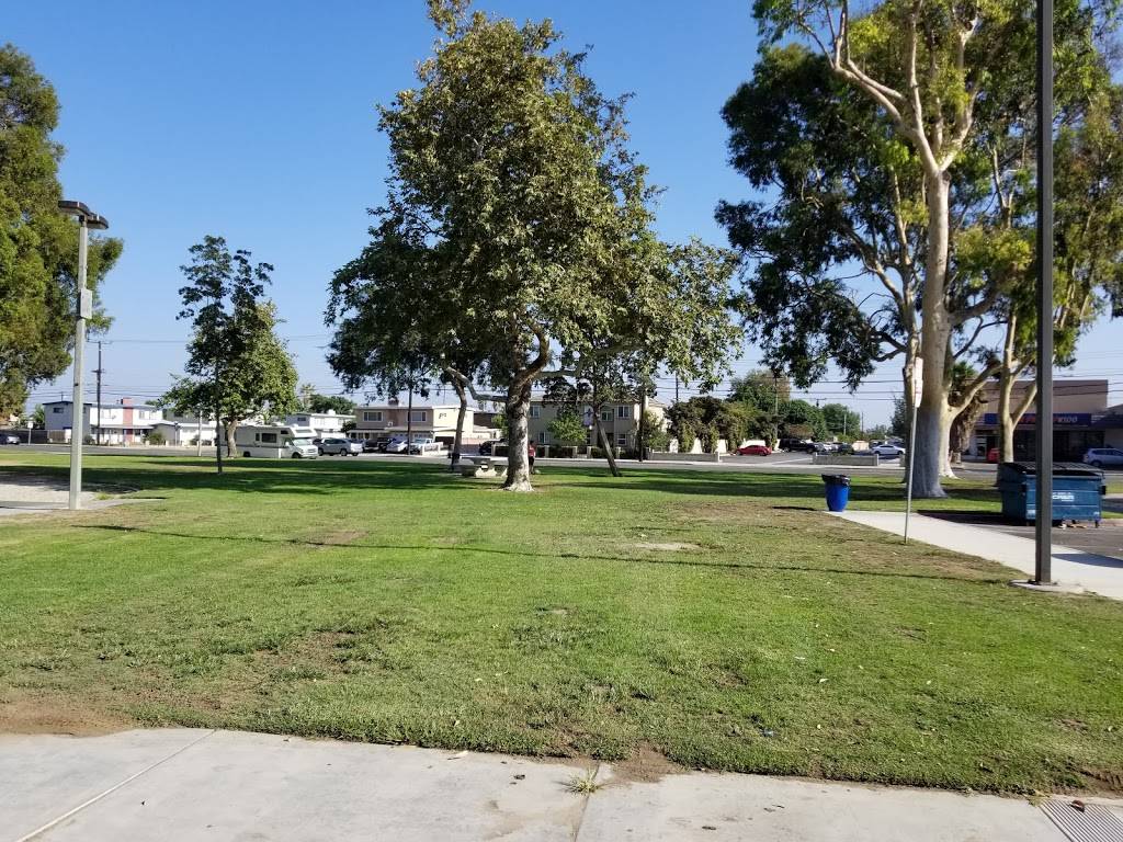 Westminster Park | 14402 Magnolia St, Westminster, CA 92683, USA | Phone: (714) 895-2860