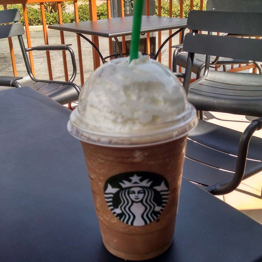 Starbucks | 1755 E Lugonia Ave, Redlands, CA 92374, USA | Phone: (909) 794-5104