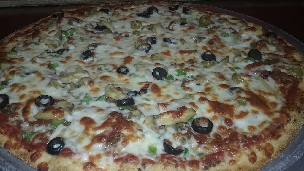 Circle Pizza Of Greentown | 110 W Main St, Greentown, IN 46936, USA | Phone: (765) 628-2049