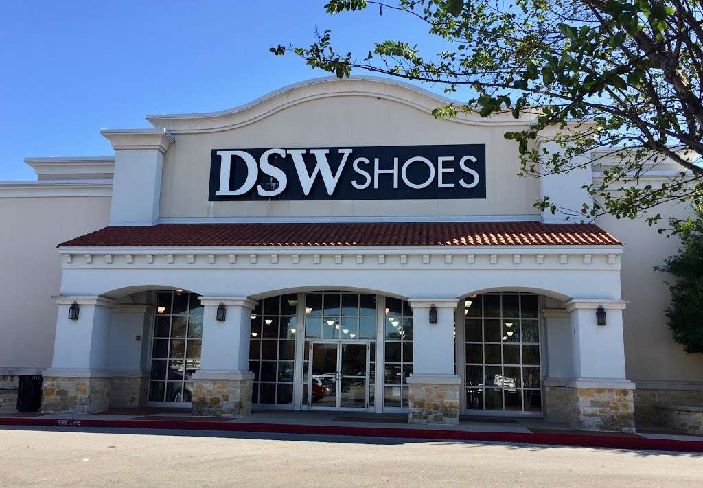 DSW Designer Shoe Warehouse | 17610 La Cantera Pkwy, San Antonio, TX 78257, USA | Phone: (210) 877-5884