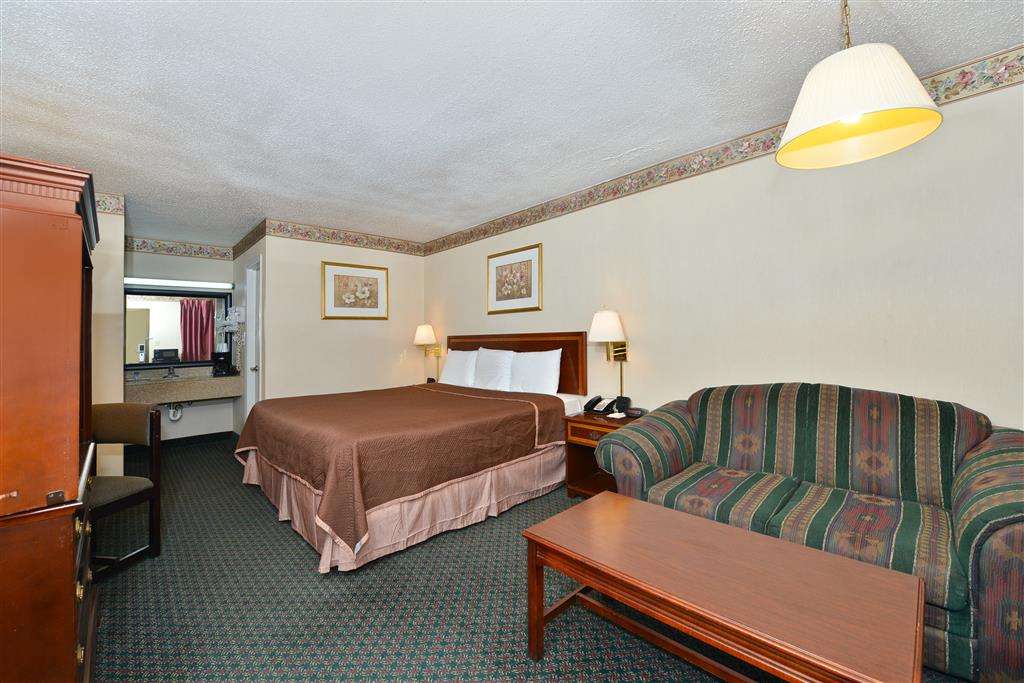 Americas Best Value Inn - Fredericksburg North | 605 Warrenton Rd, Fredericksburg, VA 22406 | Phone: (540) 371-6300