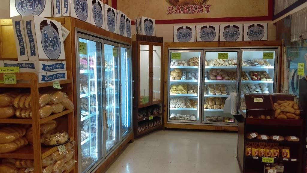 La Michoacana Meat Market | 706 E Davis St, Conroe, TX 77301 | Phone: (936) 539-5024