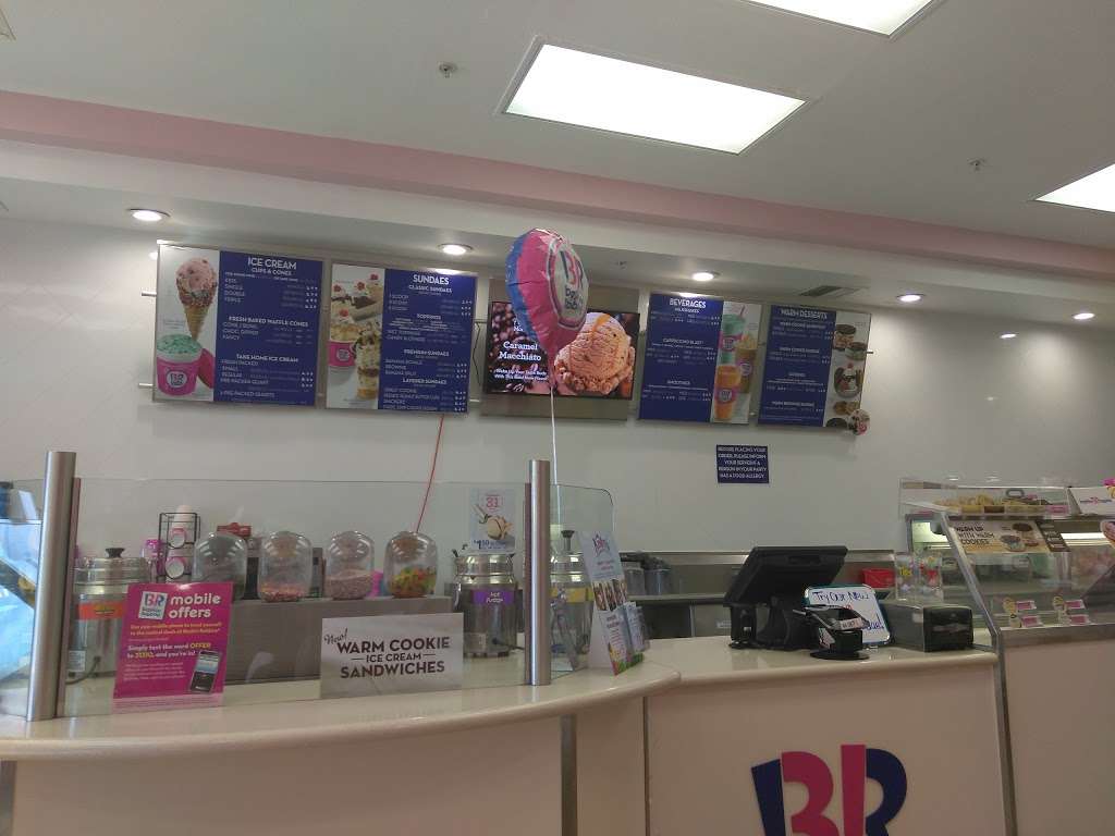 Baskin-Robbins | 1443 N Hacienda Blvd, La Puente, CA 91744 | Phone: (626) 917-1175