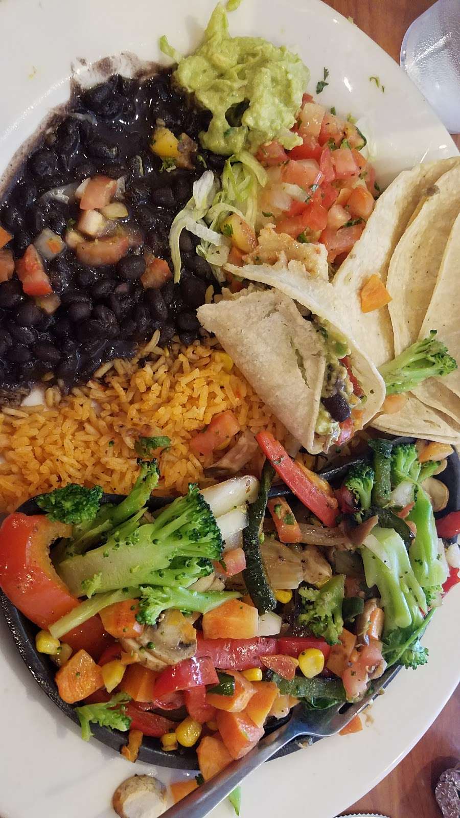 Fronteras Mexican Restaurant and Cantina | 7779 Quivira Rd, Lenexa, KS 66216 | Phone: (913) 962-1369