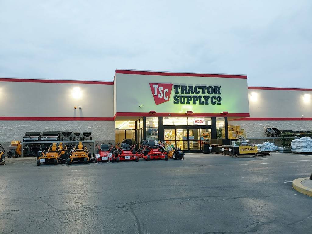 Tractor Supply Co. | 5895 Centennial Cir, Florence, KY 41042, USA | Phone: (859) 746-1661