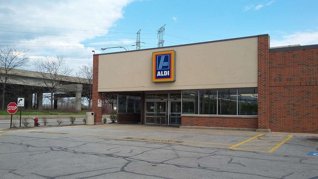 ALDI | 10532 S Indianapolis Ave, Chicago, IL 60617, USA | Phone: (855) 955-2534