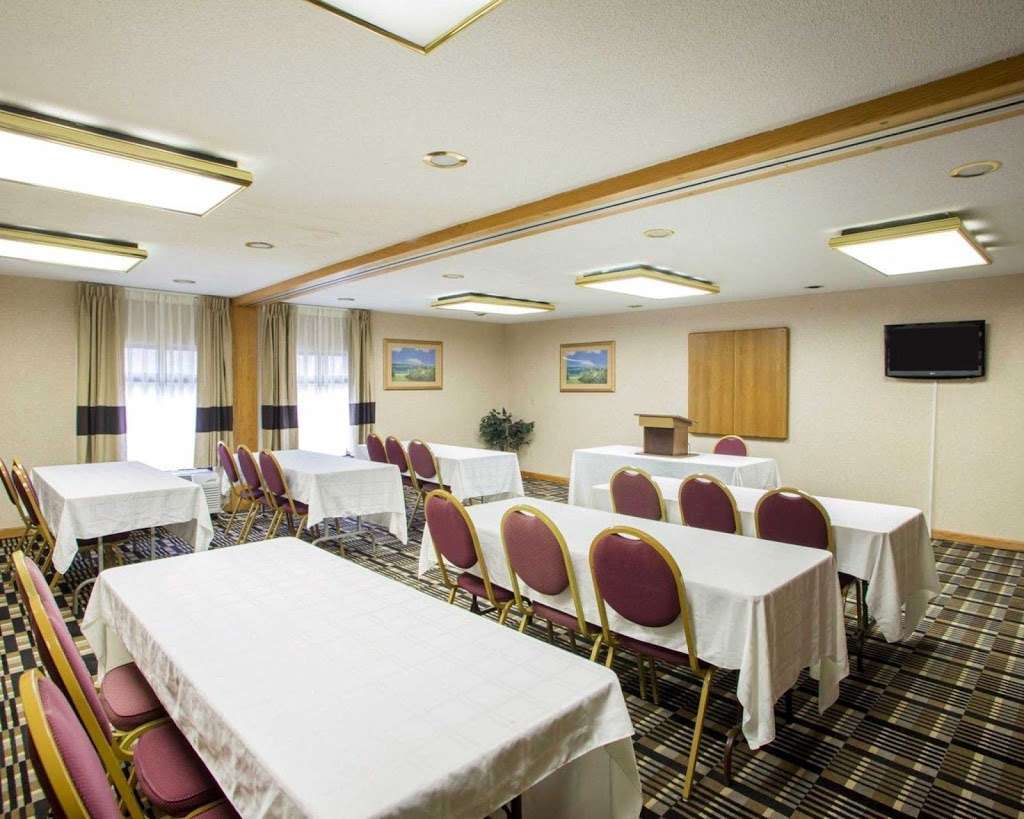 Quality Inn & Suites | 2300 Willowcreek Rd, Portage, IN 46368, USA | Phone: (219) 763-7177