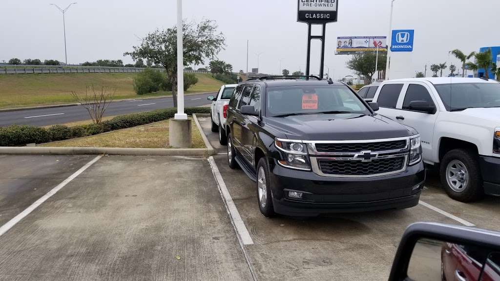 Classic Auto Group Galveston Chevrolet Service | 8020 Broadway St, Galveston, TX 77554, USA | Phone: (409) 356-4594