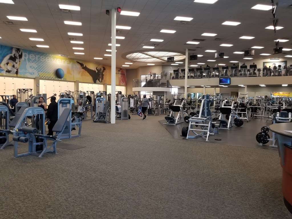 LA Fitness | 114 E Hwy 67, Duncanville, TX 75137, USA | Phone: (972) 499-4889