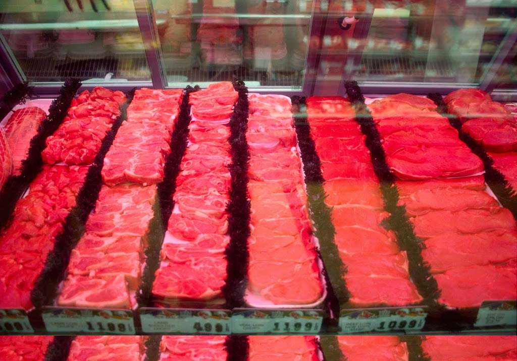 Pelligrinis Prime Meats, Fish & Catering | 104 Covert Ave, Stewart Manor, NY 11530, USA | Phone: (516) 775-8666