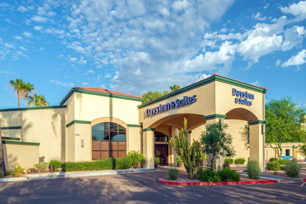 Days Inn & Suites by Wyndham Scottsdale North | 7330 N Pima Rd, Scottsdale, AZ 85258 | Phone: (480) 948-3800