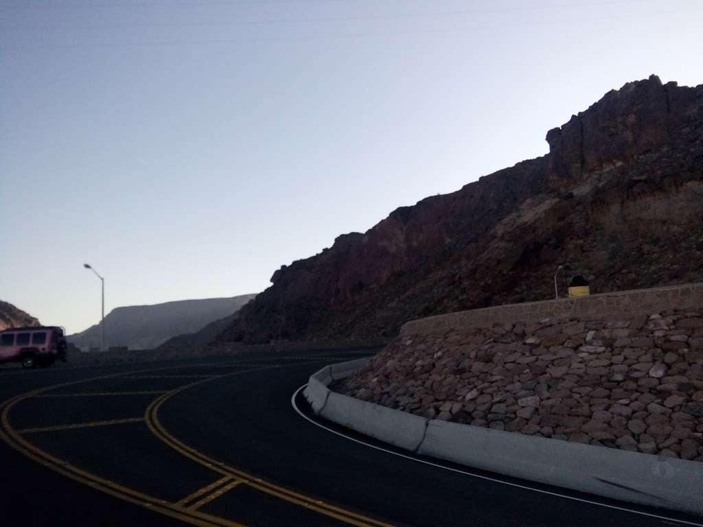 Hoover Dam turnoff | Kingman Wash Access Rd, Willow Beach, AZ 86445, USA