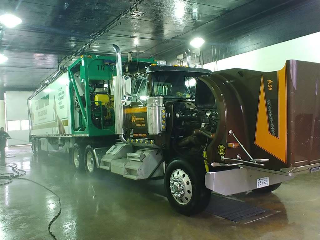 Blue Beacon Truck Wash of Fredericksburg, VA | 50 S Gateway Dr (Servicetown Truck Plz), I-95 Exit 133, Fredericksburg, VA 22406, USA | Phone: (540) 371-3786