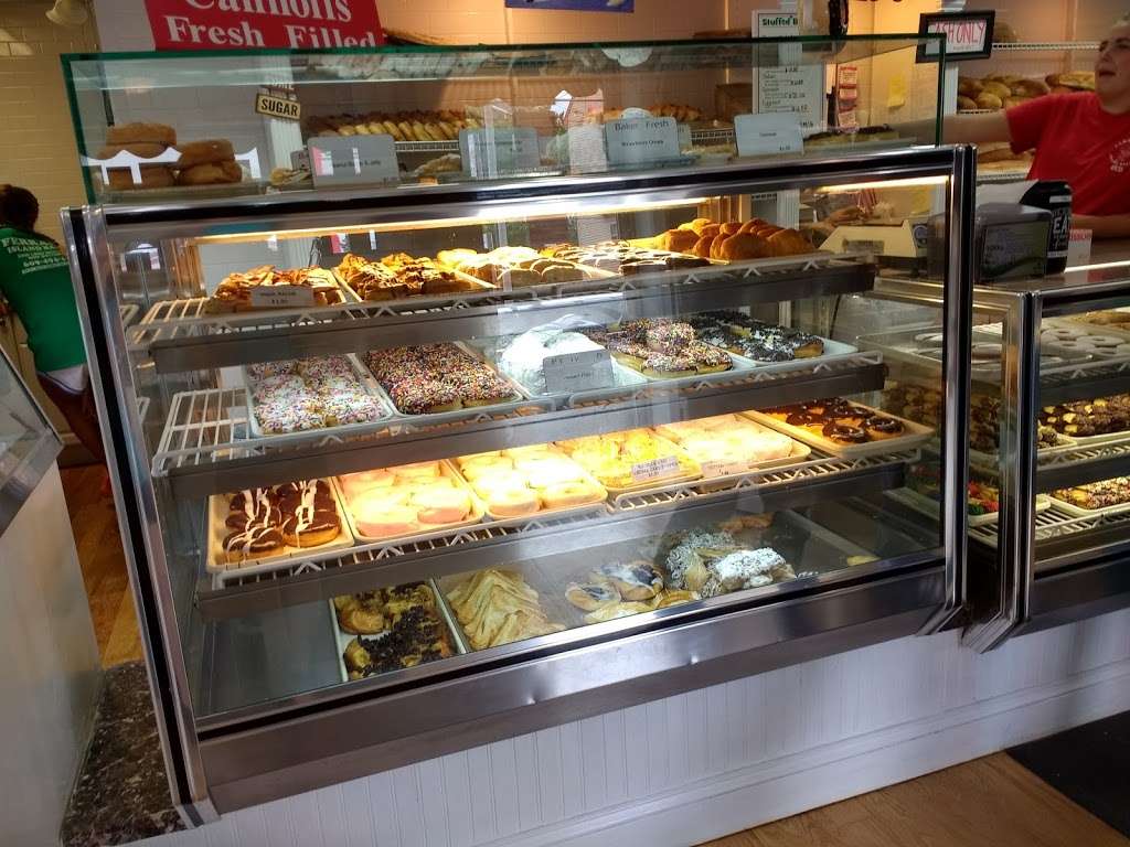 Ferraras Island Bakery | 2900 Long Beach Blvd, Ship Bottom, NJ 08008, USA | Phone: (609) 494-1919