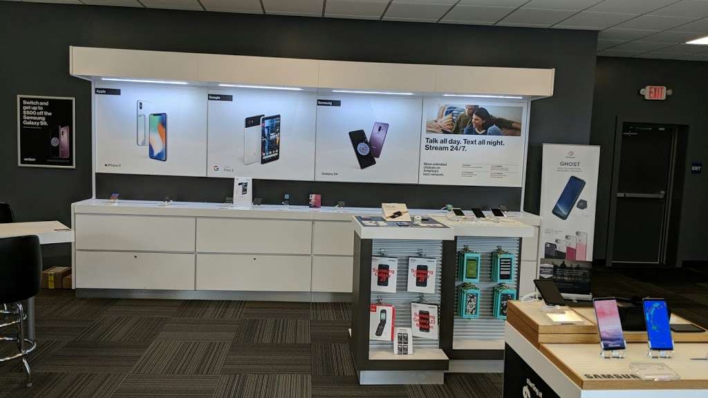 Verizon Authorized Retailer, TCC | 1480 West Chester Pike, West Chester, PA 19382, USA | Phone: (484) 947-5007