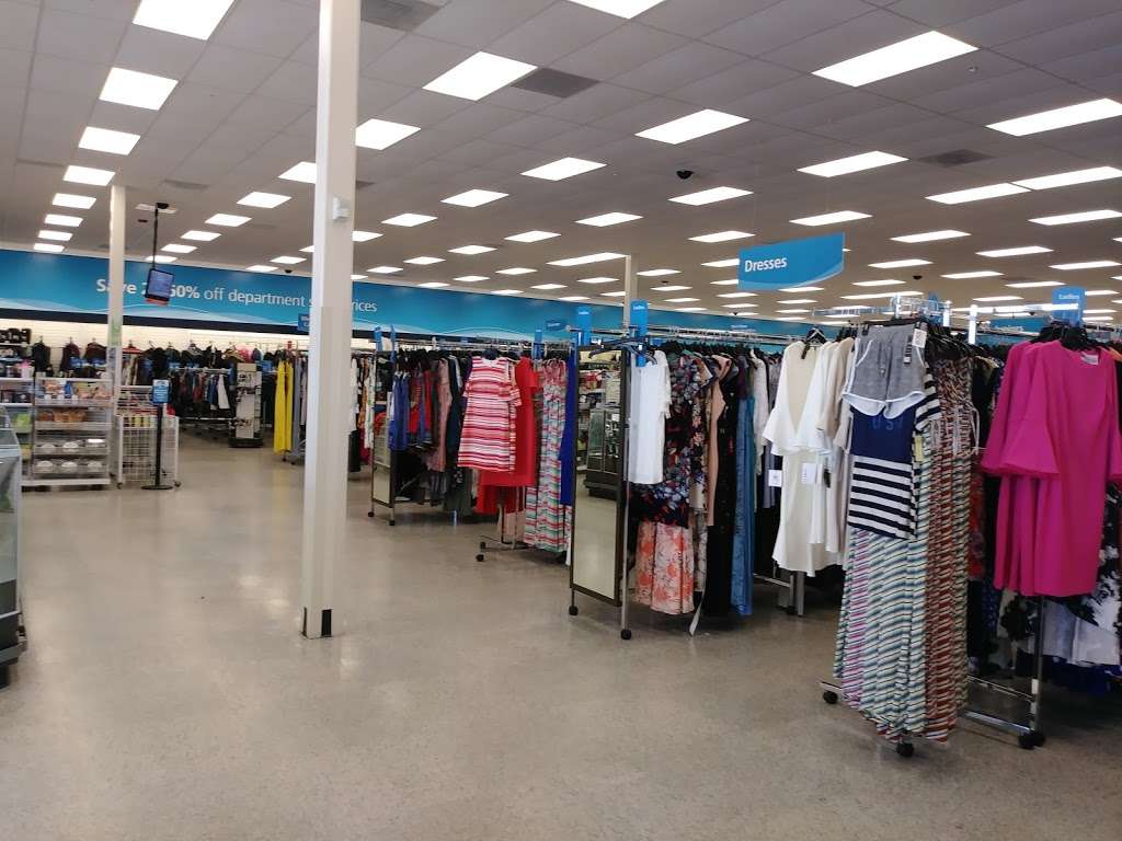 Ross Dress for Less | 670 Centerview Blvd, Kissimmee, FL 34741, USA | Phone: (407) 343-6188