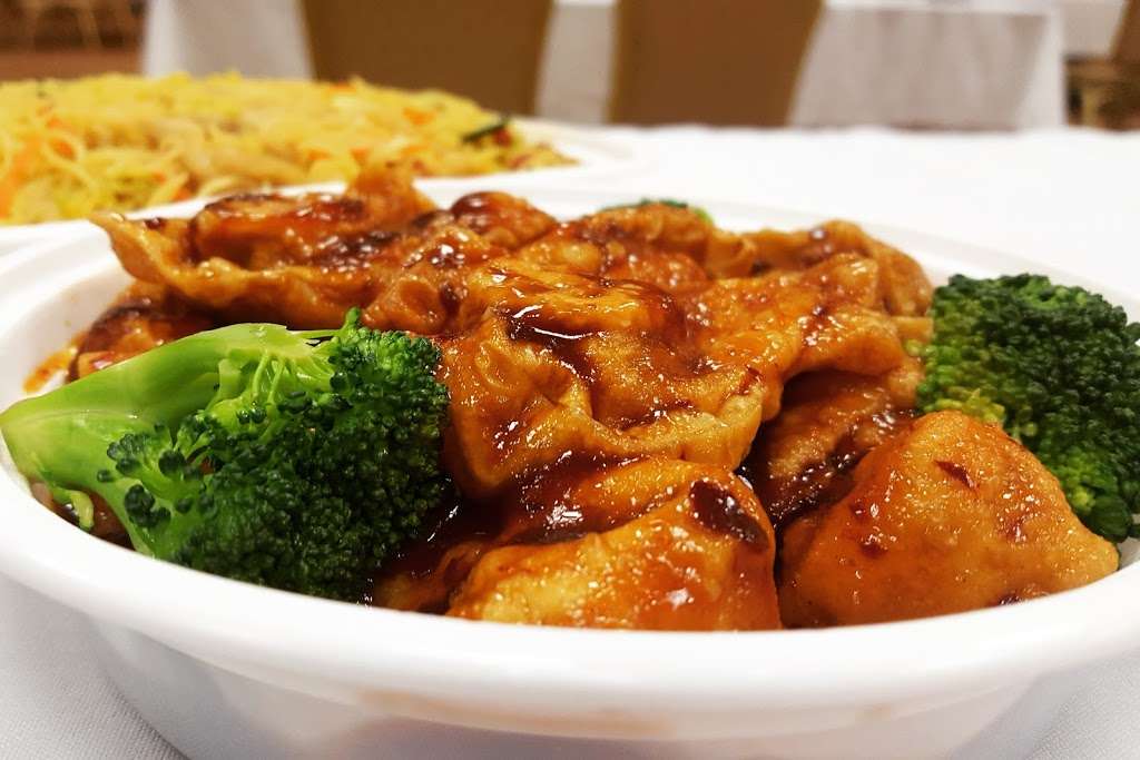 Golden China Restaurant | 1221 S Girls School Rd, Indianapolis, IN 46231 | Phone: (317) 390-0688